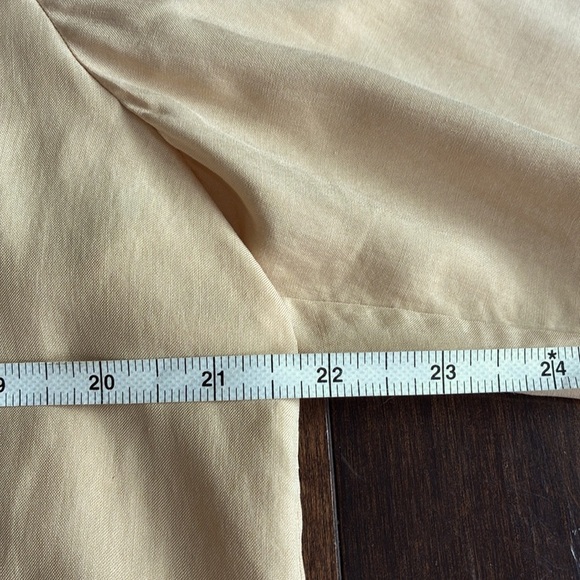 Talbots vintage silk button up blouse shirt light tan Women’s 12  Neutral - Picture 5 of 10